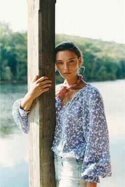 Anthropologie Porridge Elisabeth Blue Floral Cotton Peasant Blouse Shirt Size XS